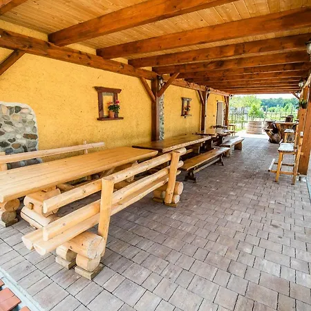 With Sauna Pr' Geci * Dobova