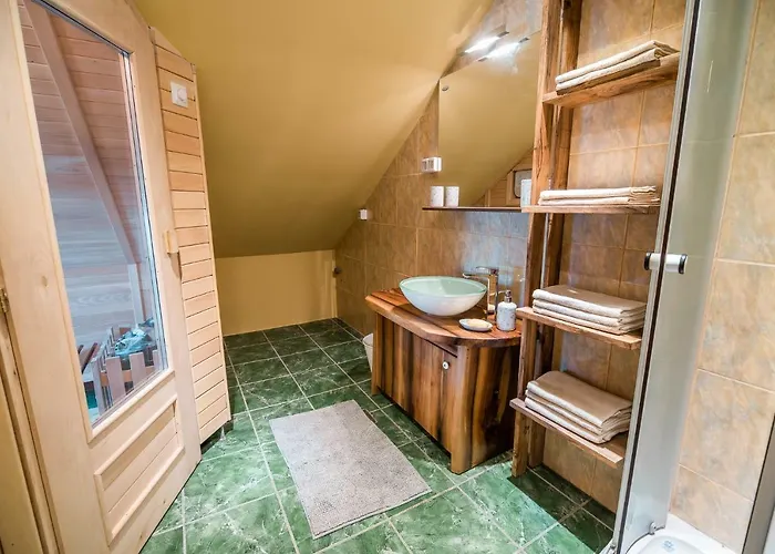 With Sauna Pr' Geci * Dobova