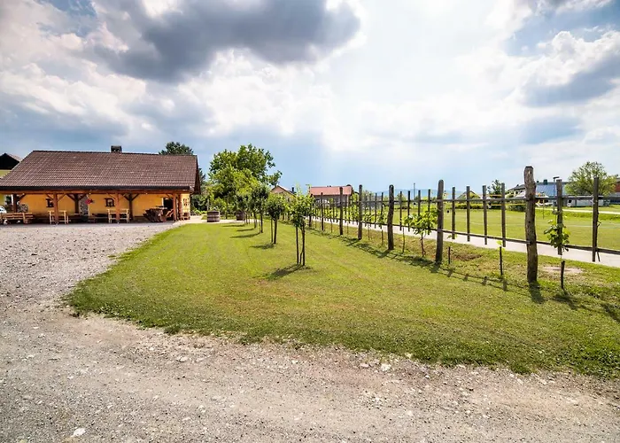 With Sauna Pr' Geci شقة *